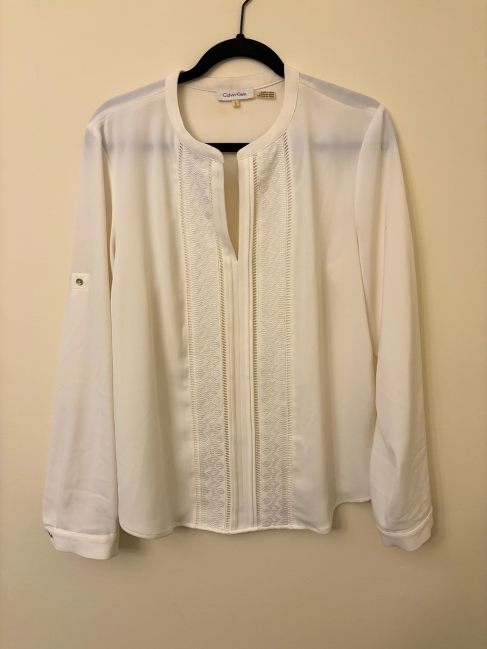 Calvin Klein White Long-Sleeve V-Slit Embroidered Front Blouse